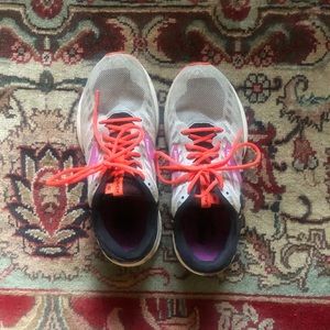 Brooks launch 6 running shoes size 7.5